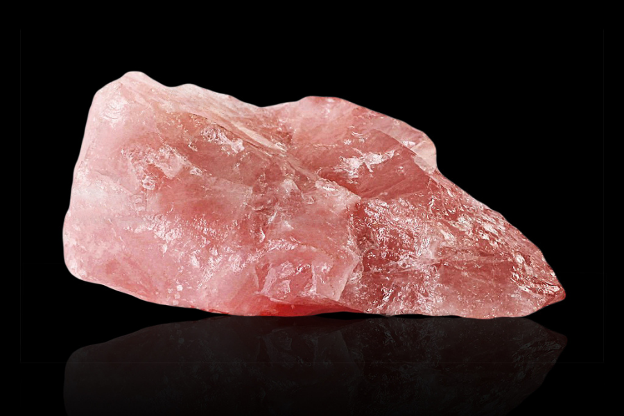 Pembe Kuvars: Sevginin ve Huzurun Taşı